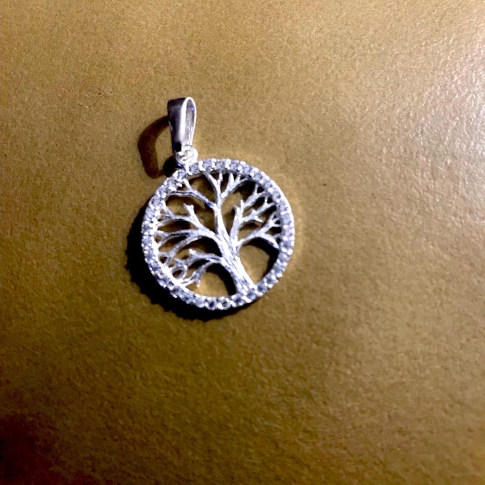 Silver tree pendent